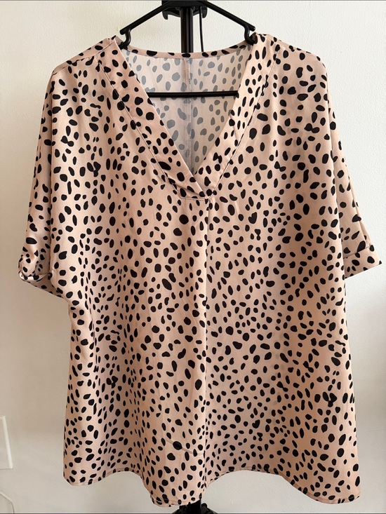 Tops - 🐆 Leopard Print Blouse | Women’s Size Large